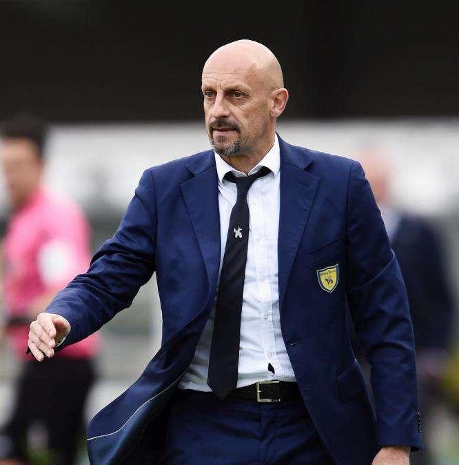 VERSO REGGINA-VICENZA, Mimmo Di Carlo: "A Reggio gara tosta, puntiamo alla vittoria"
