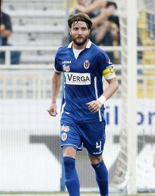 EX REGGINA - Un difensore si accasa ad una corazzata di serie C