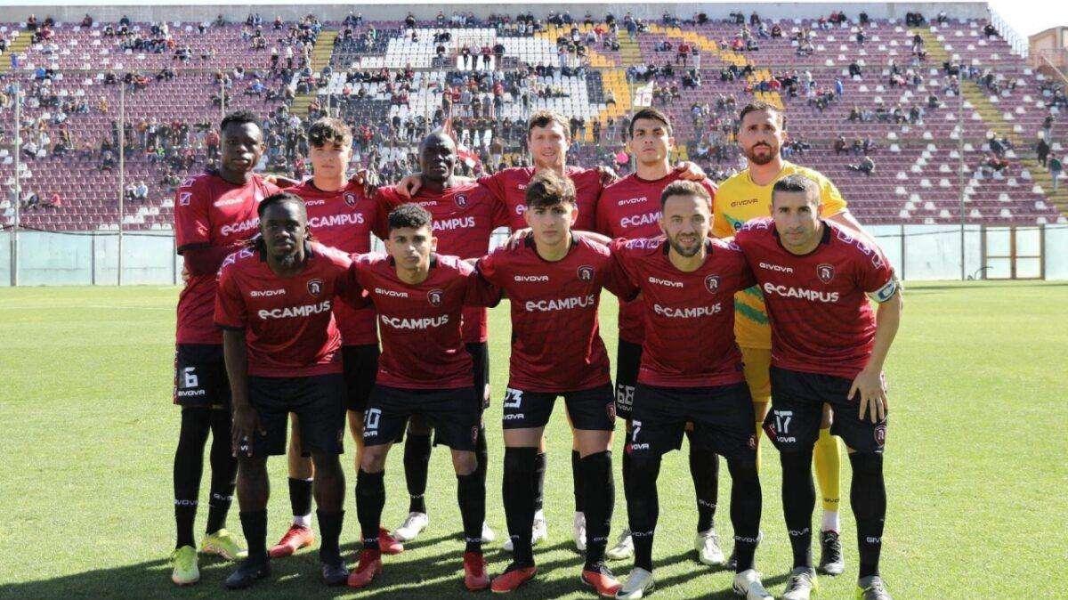 LE PAGELLE DELLA REGGINA - Squadra stoica, Mungo ingenuità decisiva
