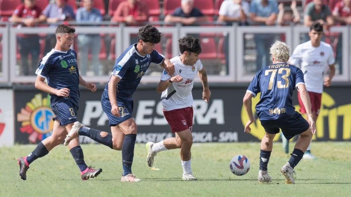 Primo ko stagionale per il Trapani: la Cavese passa al Provinciale. Granata in semifinale Poule Scudetto