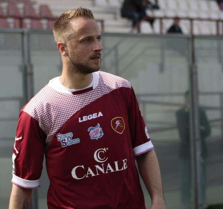 EX AMARANTO - Un centrocampista resta in Lega Pro