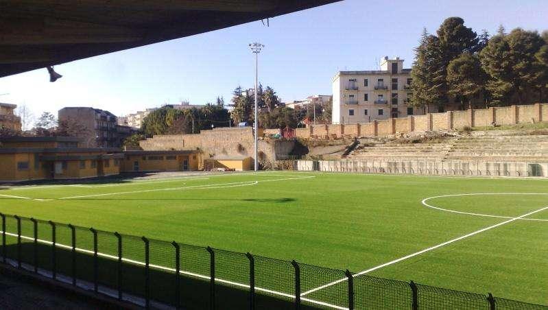 Sancataldese-Reggio Calabria, prima volta per gli amaranto al Valentino Mazzola: terreno in sintetico