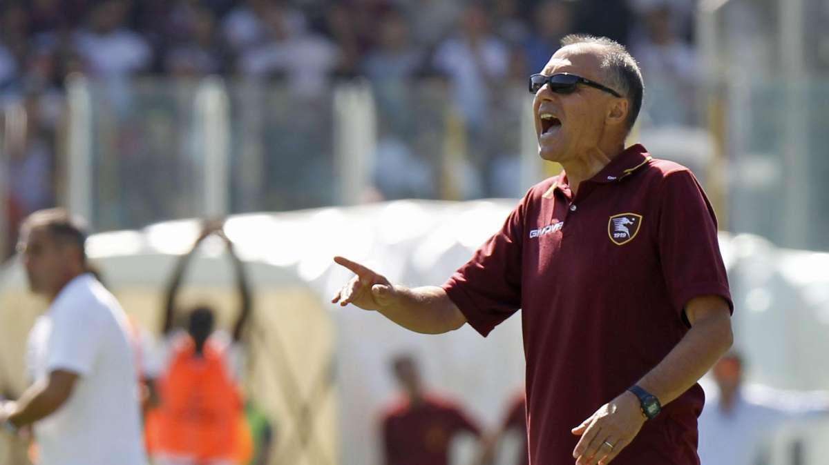 SALERNITANA - Menichini alla vigilia:"Non bisogna sottovalutare la Reggina"