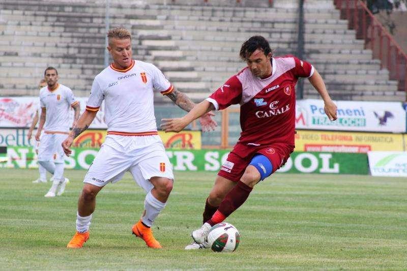 REGGINA - Aronica non dimentica mai: "L'anno del meno 11 un miracolo. Di Reggio ho un grandissimo ricordo"
