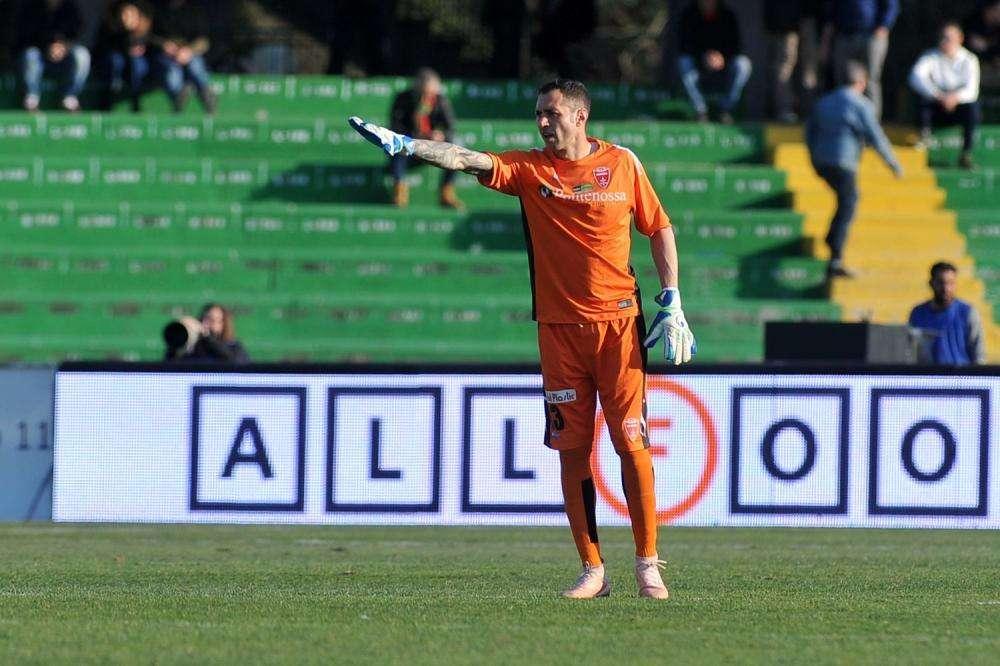 REGGINA, I NUOVI AMARANTO, i numeri di Guarna: esperienza tra i pali amaranto
