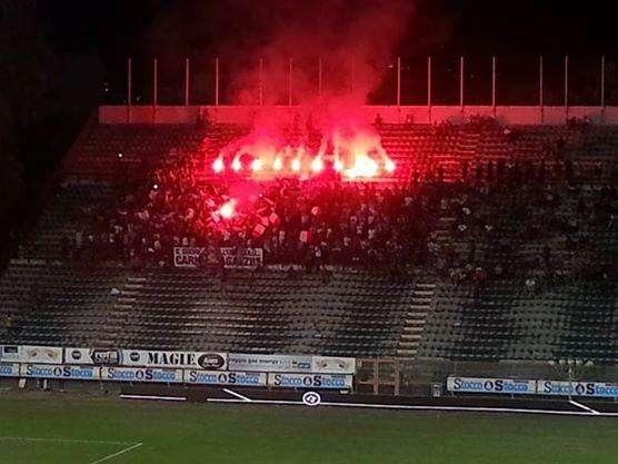 REGGINA - La separazione delle "due Curve"
