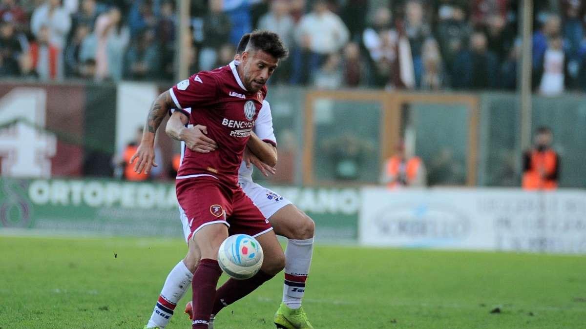Reggina, Bolzicco realizza il 20esimo gol di un argentino in amaranto: Denis il bomber