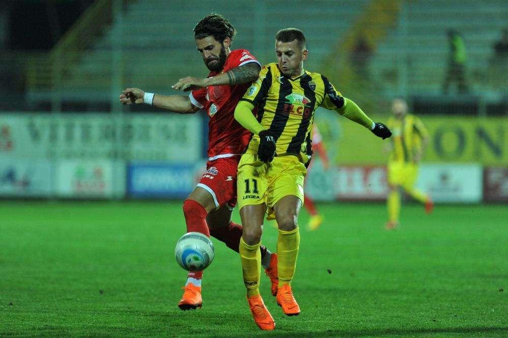 VITERBESE-REGGINA - Laziali in vantaggio: Vandeputte punisce la presunzione amaranto