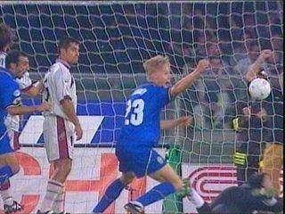 REGGINA STORY - 21 giugno 2001: Laursen abbatte gli amaranto in gara-1 dello spareggio salvezza