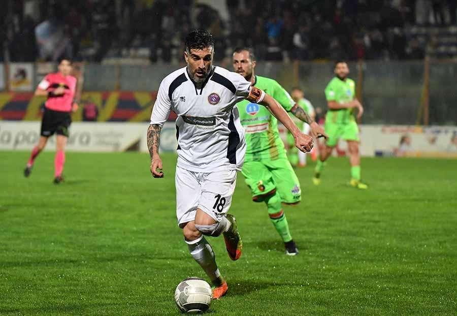 REGGINA-VICENZA - De Rose in conferenza: "Grande prova, giocato bel calcio"