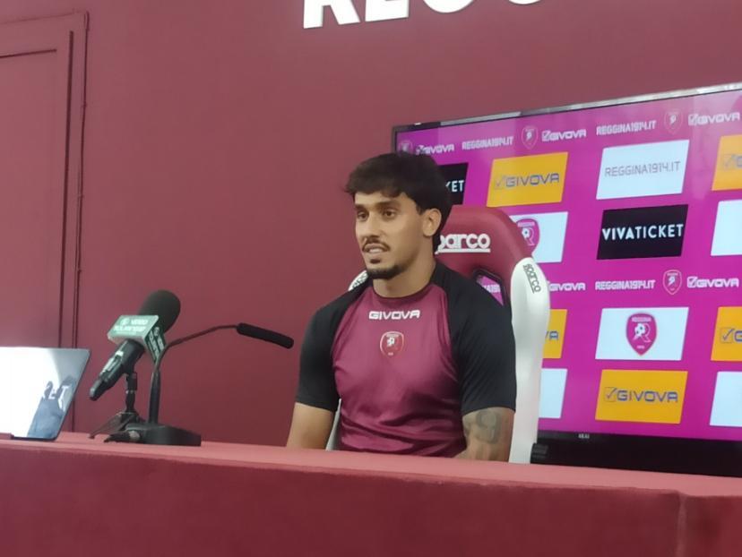Reggina-PraiaTortora, Reis in sala stampa: "Contento per la doppietta, lavoro per farmi trovare pronto"