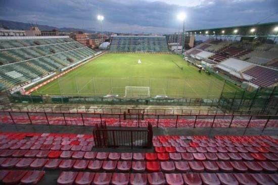 REGGINA - Alle ore 12 Toscano in conferenza: diretta Radio Gamma No Stop