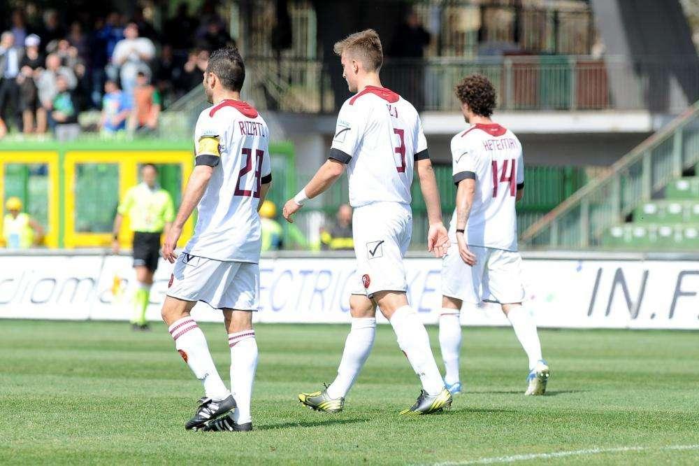 LECCE-REGGINA - L'analisi della prima rete del Lecce: quanti errori...!