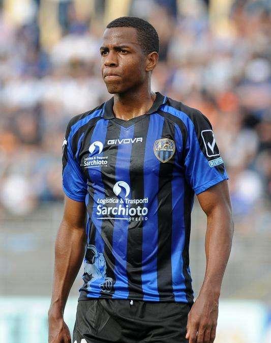 EX REGGINA - Un attaccante vola in Spagna