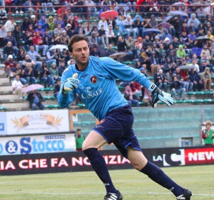 REGGINA - Il saluto di Belardi: la lunga storia tra il portiere e l'amaranto