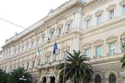 Bankitalia, crollo PIL in Calabria: i dettagli del rapporto sull'economia regionale