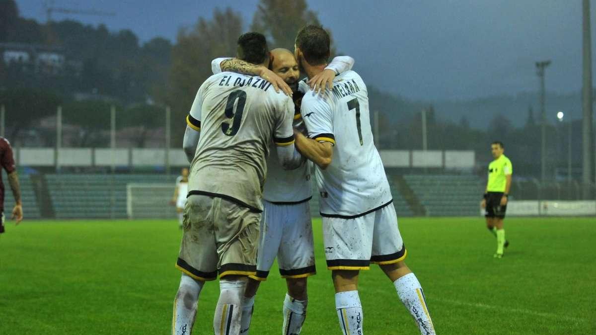 SERIE B, risultati e classifica dopo la trentasettesima giornata: superstar Cosenza, Juve Stabia nell'oblio