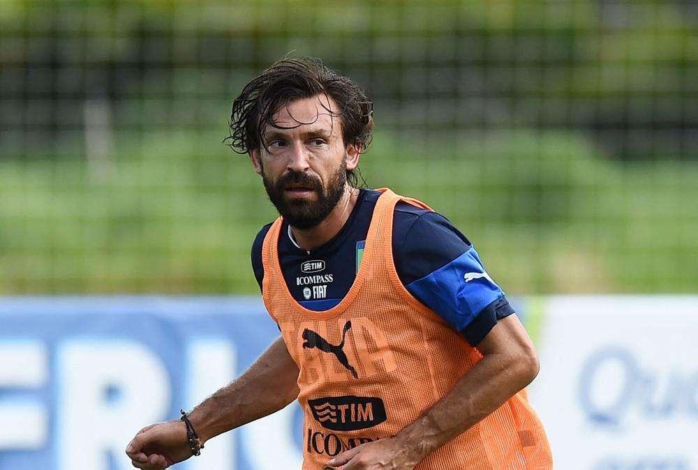 Reggina-Parma story, la prima sfida in A: delirio al Granillo, Pirlo riprende Crespo
