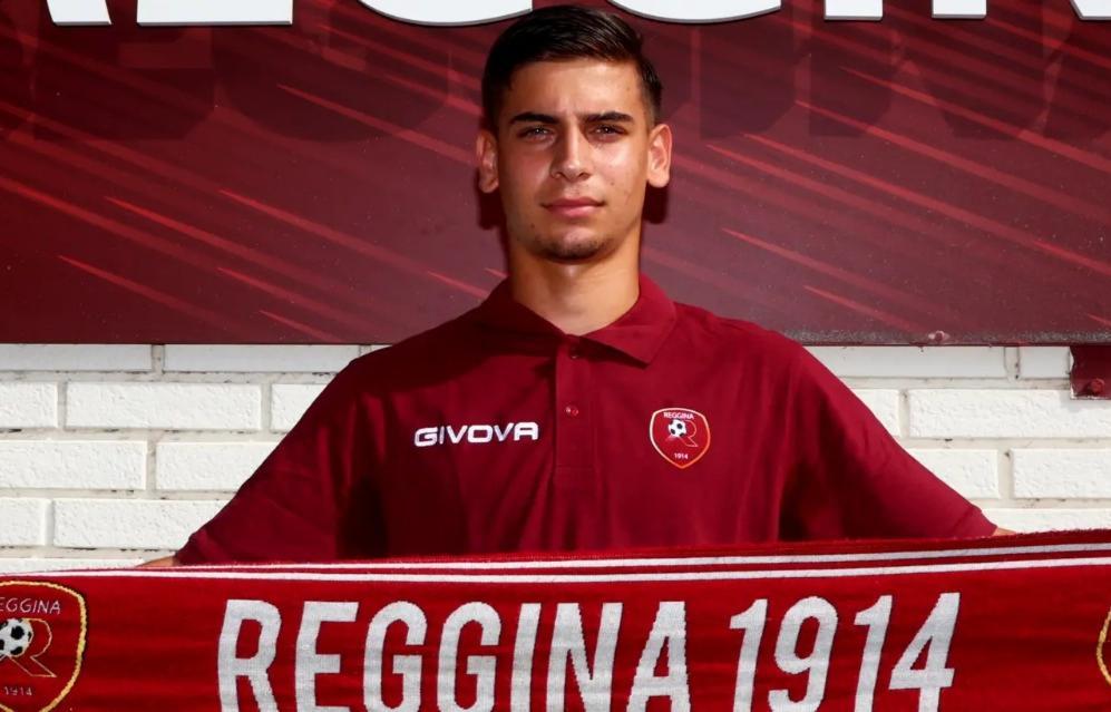 Reggina, UFFICIALE: ecco il 2007 Ernesto Runza
