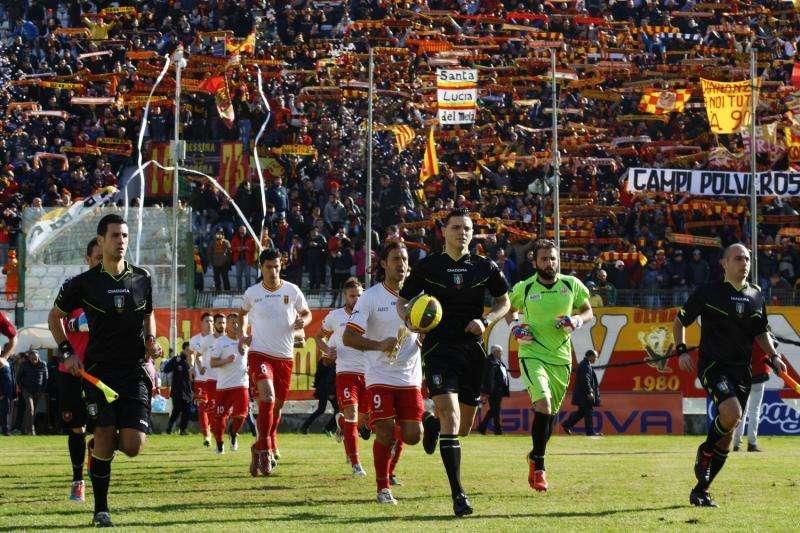 REGGINA-MESSINA SENZA TIFOSI GIALLOROSSI- Il pensiero di Pianetamessina: "PREFETTI GIUSTIZIERI CHE UCCIDONO LA PASSIONE. DERBY INSIPIDO, CI MANCHERETE"