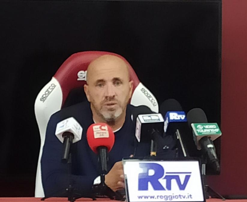 Reggina-Vibonese, Marra in sala stampa: "Bravi a tenere testa agli amaranto, avanti su questa strada"