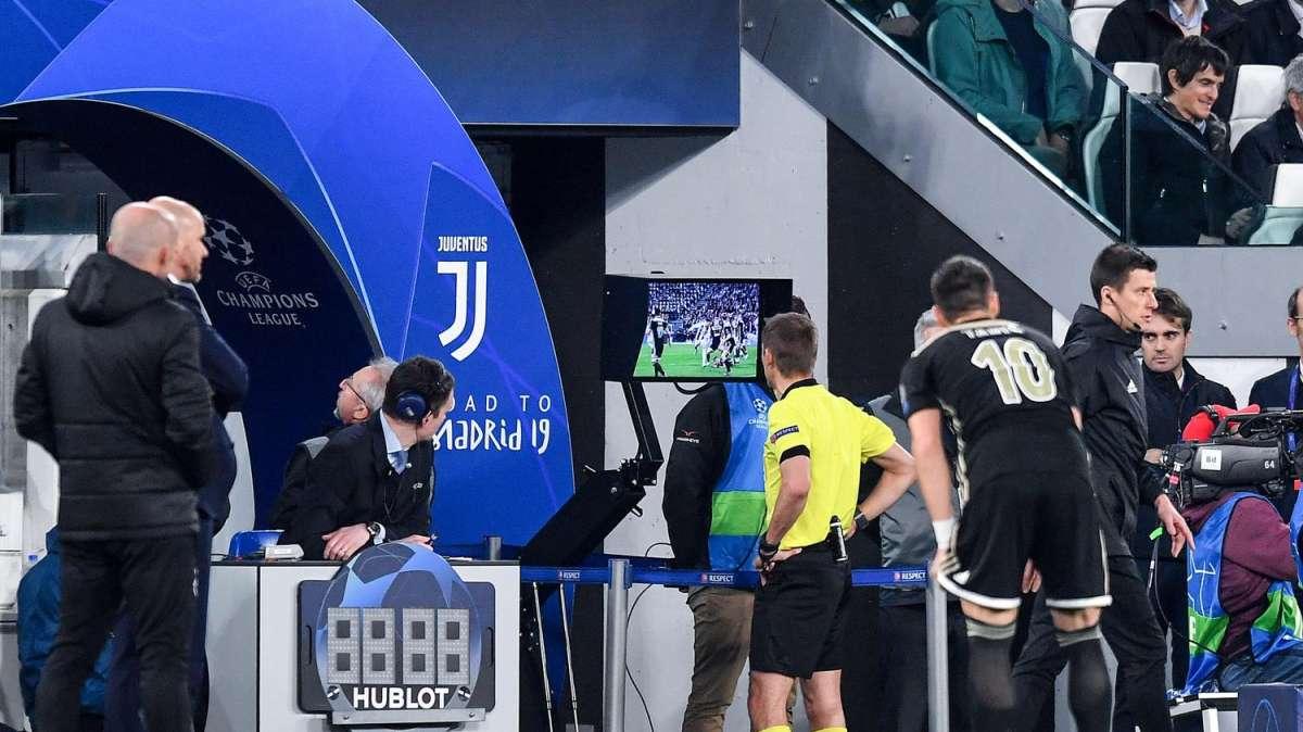 VAR in B, Nicchi spiega: "Serve tempo per la sperimentazione". Se ne riparlerà nel 2021