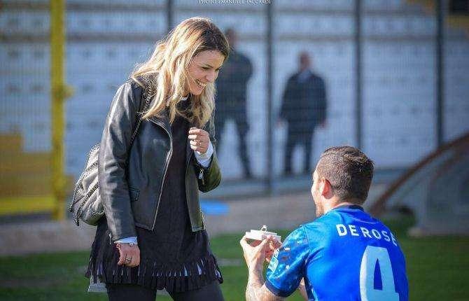 EX REGGINA - Un centrocampista da libro cuore: "Mi vuoi sposare?"