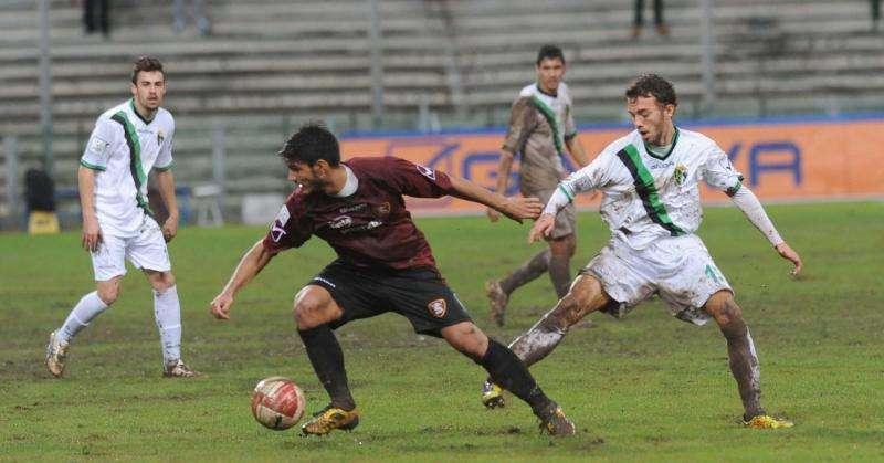 REGGINA-COSENZA - Roselli "inganna": Mungo titolare!