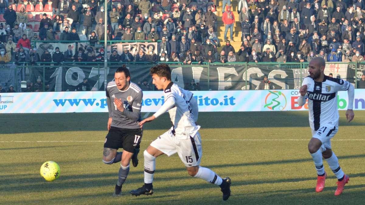 Parma-Reggina, il pari amaranto: Cobbaut sbaglia porta, Buffon battuto