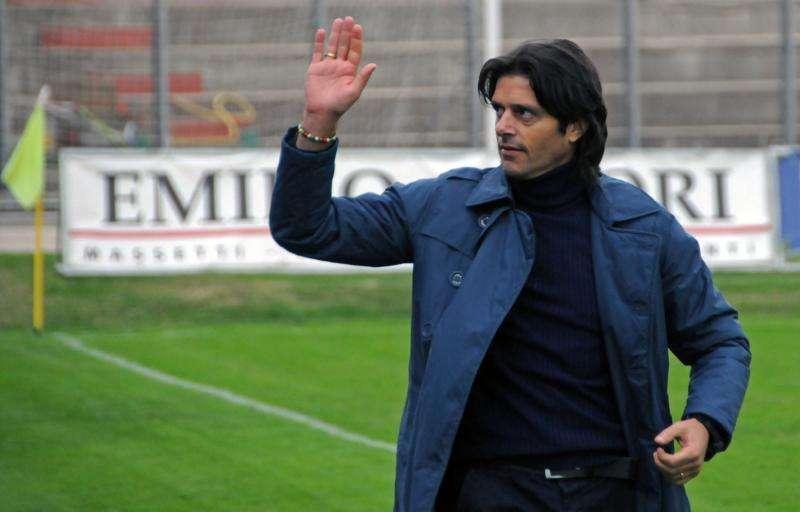 Mondo del calcio piange la scomparsa di mister Cosco