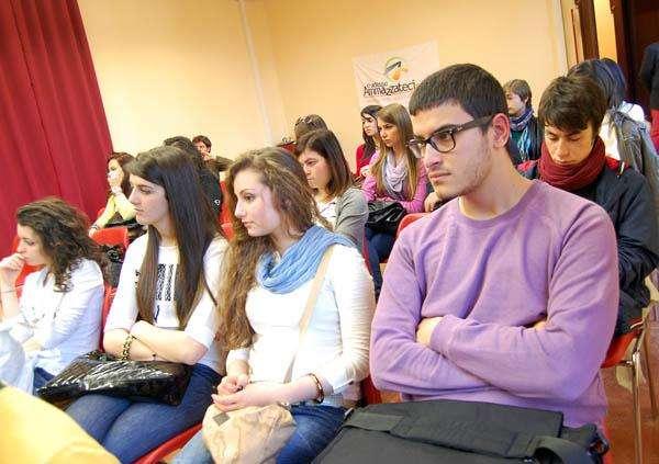 VARESE-REGGINA - Studenti calabresi a Busto, è il gemellaggio della legalità