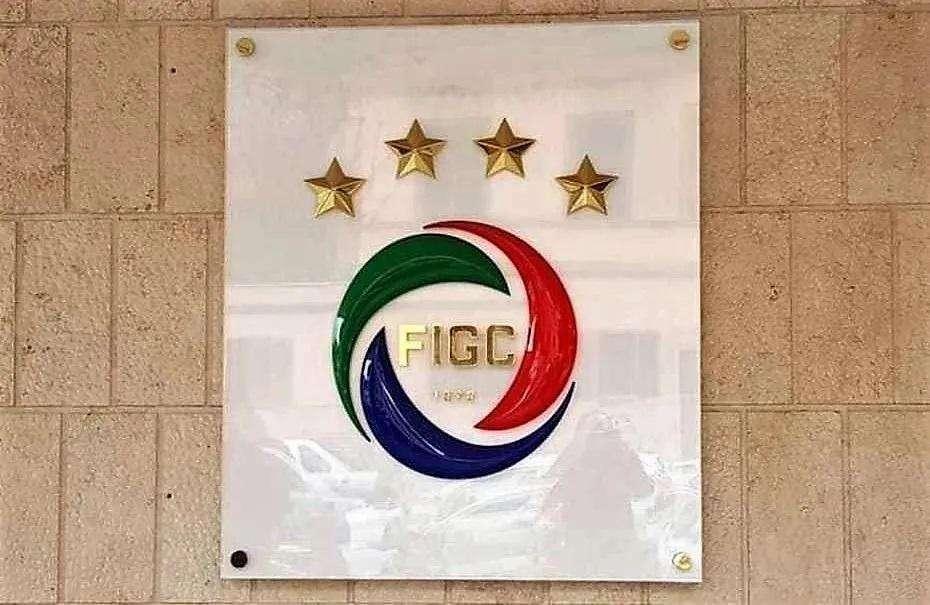 NUOVA REGGINA, LE “REGGINE” IMMAGINARIE E L’IDENTITÀ AD PERSONAM