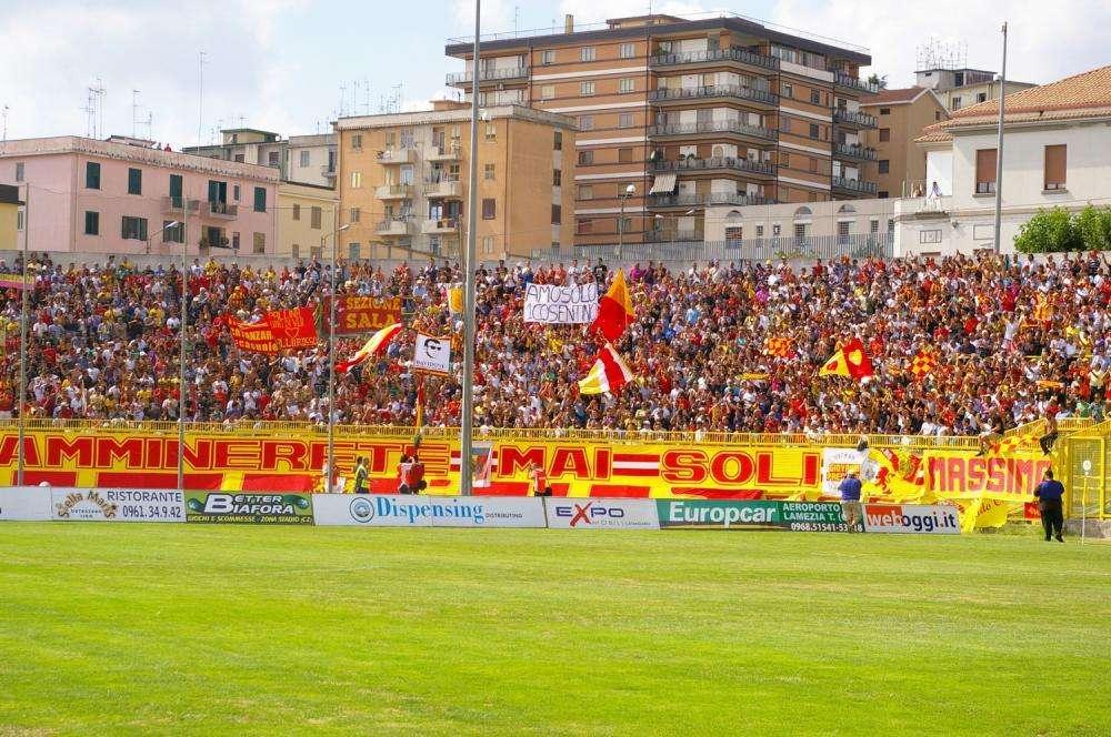 CASO CATANZARO-AVELLINO - Pronto il deferimento per i club, che ricevono avviso di chiusura indagini. Il club giallorosso: "Pronti a difenderci"