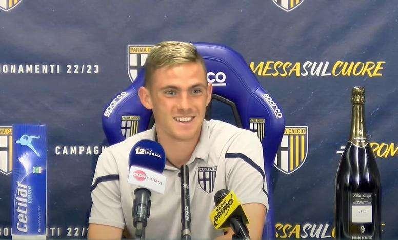 Verso Reggina-Parma, qui gialloblù: squadra al lavoro, Pecchia ritrova Estevez ma perde Valenti