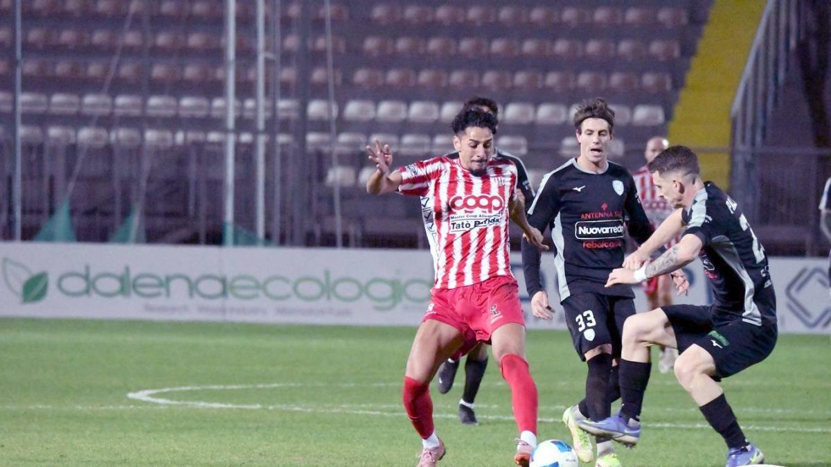 Romano (patron Barletta): "Bomber Da Silva alla Reggina? Vuole stare tra i Prof, anche club di B su di lui"