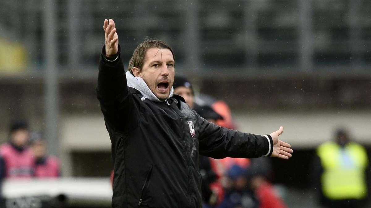 CARPI-REGGINA - Vecchi ritrova quella che poteva essere la sua squadra: e in mezzo c'è un deferimento..