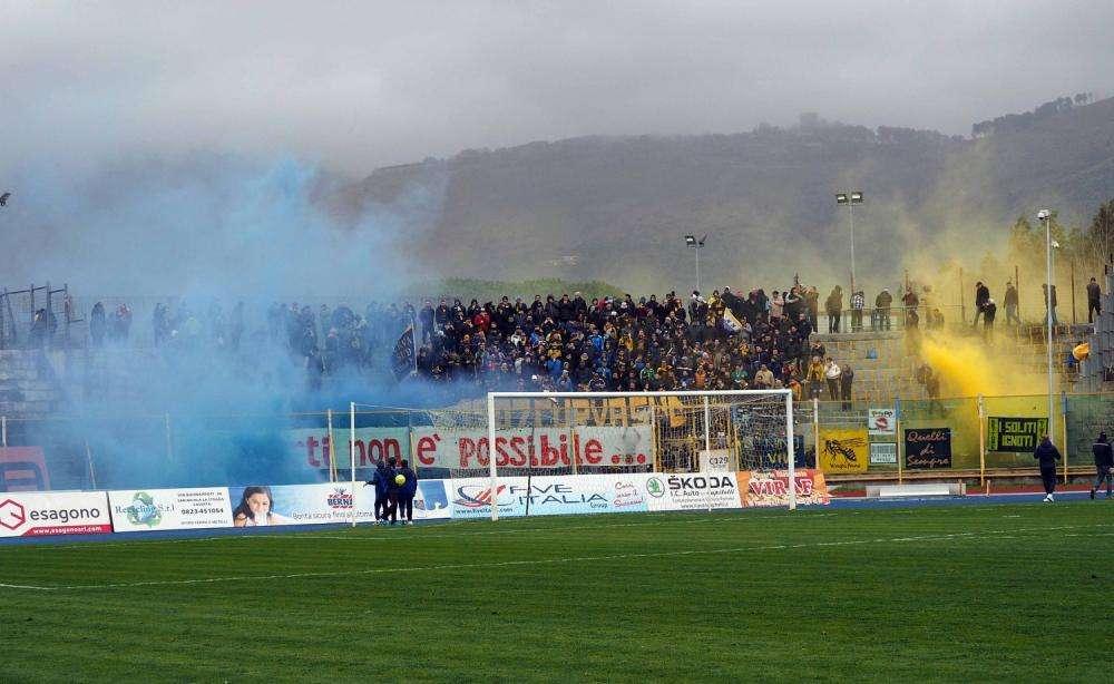 VERSO REGGINA-JUVE STABIA - Vespe da record: unica squadra Prof a punteggio pieno