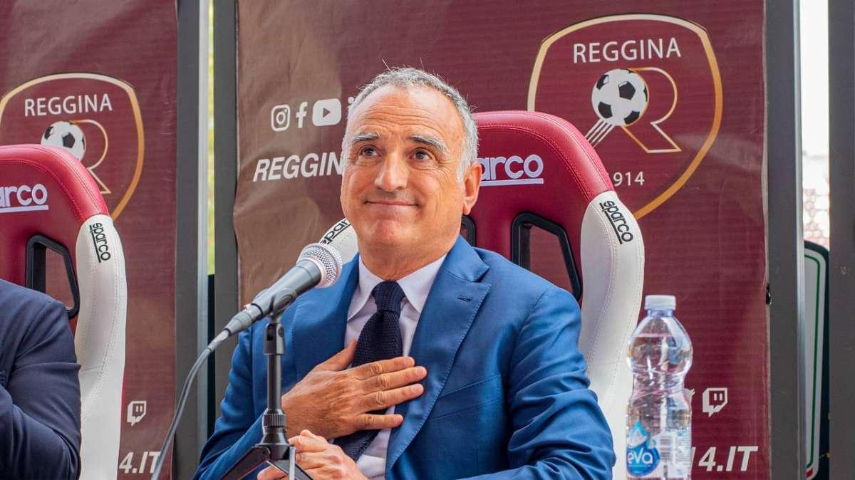 Reggina, Cardona dopo il colpo a Brescia: "Manteniamo i piedi piantati a terra, tanta strada da fare"