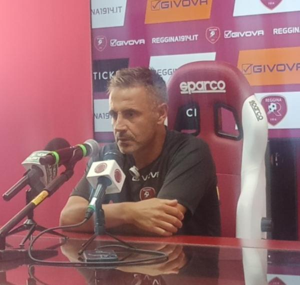 Reggina, Marchionni alla vigilia dell'Avola: "Primo posto? Fa sempre piacere"
