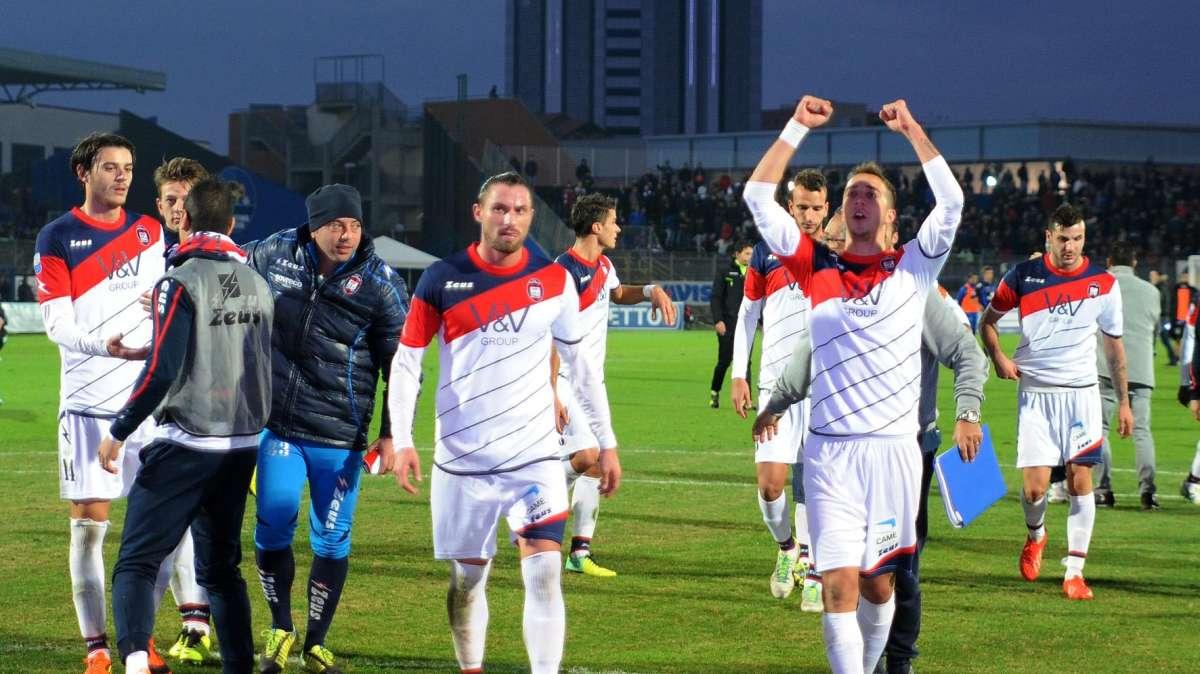 SERIE B - Tripudio Crotone