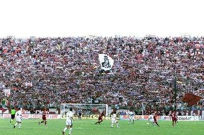 VARESE-REGGINA - «Reggini del Nord, sostenete la nostra squadra». In vendita i tagliandi del settore ospiti