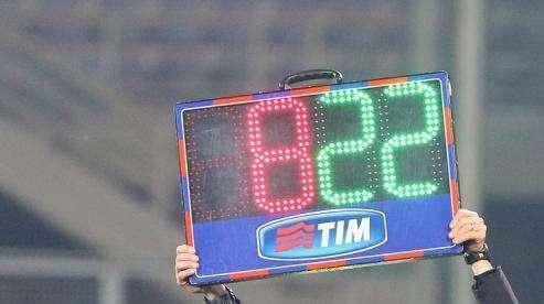 Le nuove regole del gioco del calcio: sostituzioni, le novità