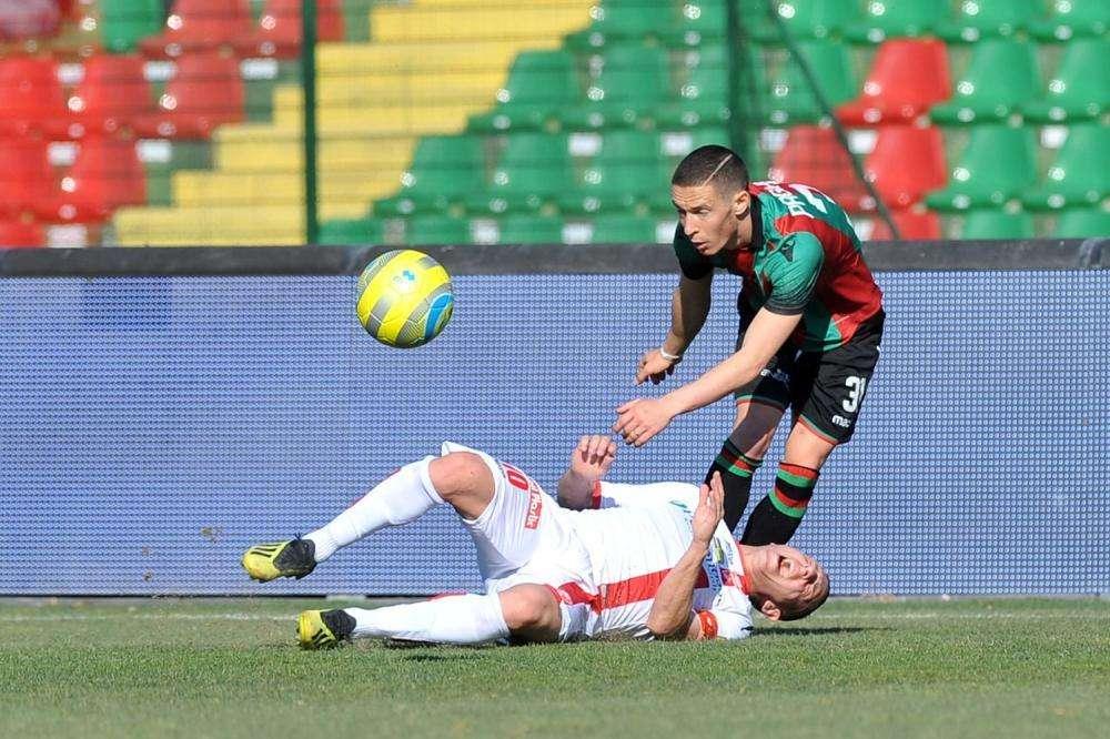 REGGINA-TERNANA, LA SUPERSFIDA REPARTO per REPARTO, centrocampo: Toscano vuole "ritrovare" i fedelissimi, Gallo ha ampie garanzie