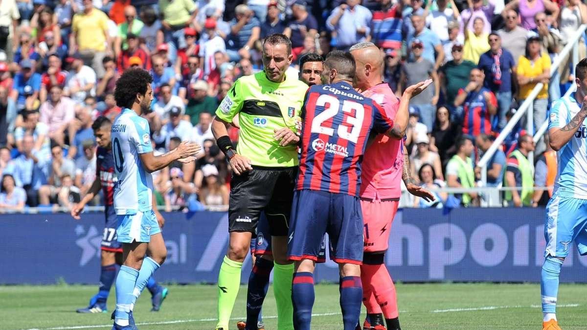 SERIE B LIVE! I parziali delle ore 14: Cosenza sotto, Crotone avanti