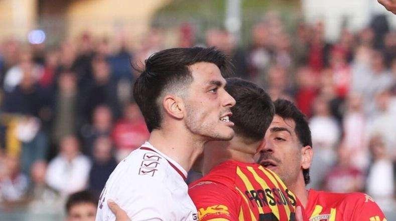 REGGINA, IL PAGELLONE DEL CAMPIONATO: Difensori - Girasole leader