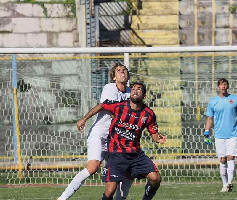 VERSO SICULA LEONZIO-REGGINA - Gli ex della gara: c'è Gianola tra i bianconeri. E i calciatori della scorsa stagione...
