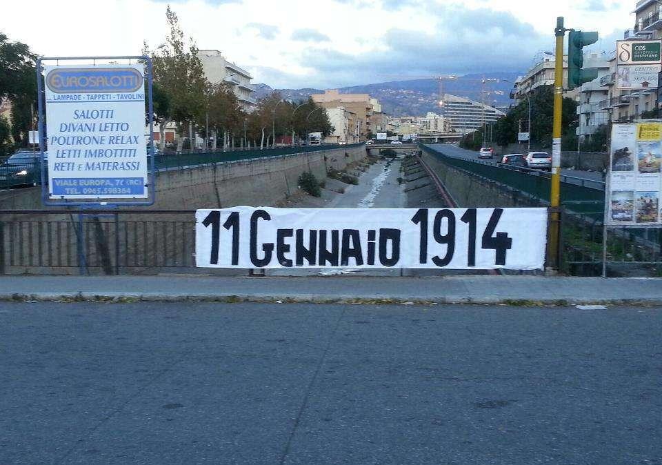 STRISCIONI PER LE VIE DELLA CITTA' - L'iniziativa Ultras per ricordare l'amore per la Reggina