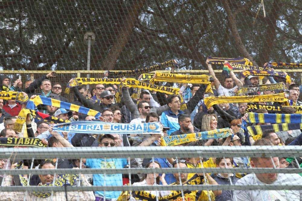 VERSO JUVE STABIA-REGGINA - L'ex calciatore campano Amodio: "Vespe, gara di venerdì da prendere con le molle"