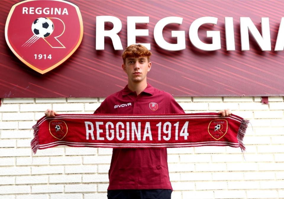 Reggina, UFFICIALE: arriva in prestito dal Genoa il laterale 2008 Toscano