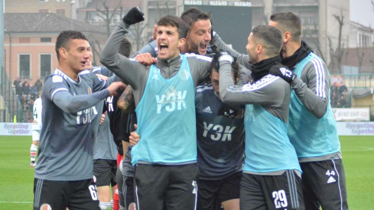 Serie B, Alessandria-Benevento 2-0: botto di Longo, tre punti di platino per i grigi